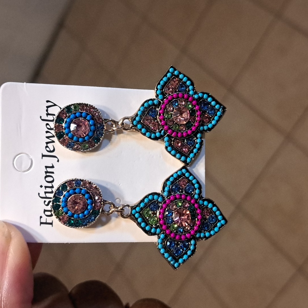 New Boho Rhinestone and Beaded flower earrings